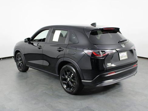 Used 2025 Honda HR-V Sport image 3