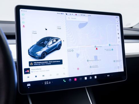 Used 2020 Tesla Model Y Long Range image 21