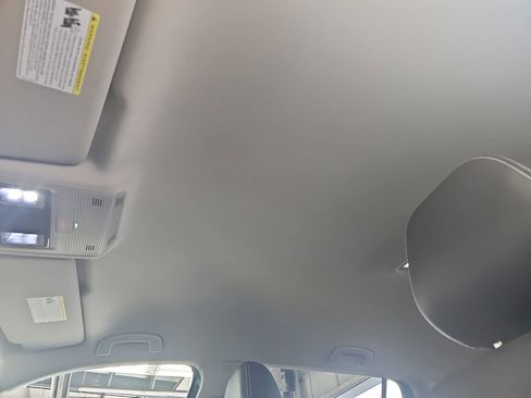 Used 2025 Volkswagen Atlas SE FWD image 28
