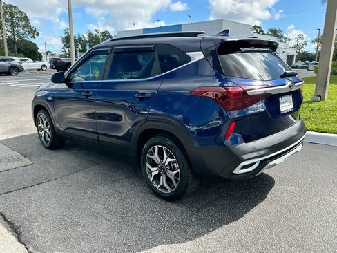 Used 2021 Kia Seltos EX AWD/4WD image 7