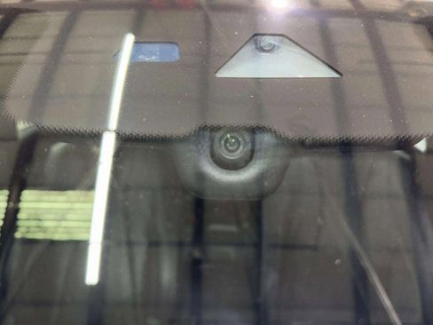 Used 2023 Mercedes-Benz E 350 4MATIC Sedan image 21