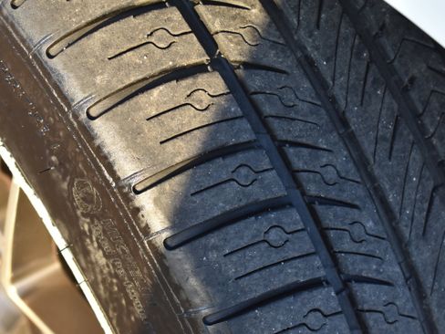 Used 2019 Maserati Ghibli Base image 12