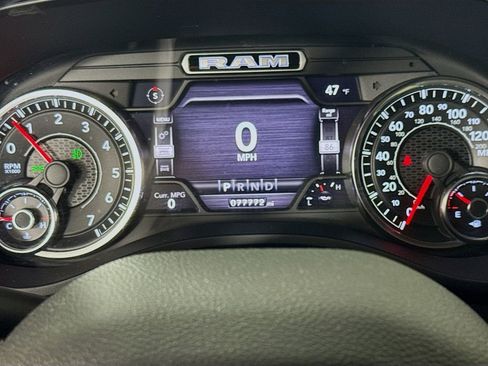 Used 2021 RAM 1500 Big Horn AWD/4WD image 12