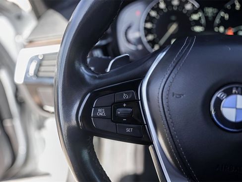 Used 2019 BMW 530i w/ Convenience Package image 14