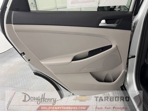 Used 2019 Hyundai Tucson Value FWD image 30