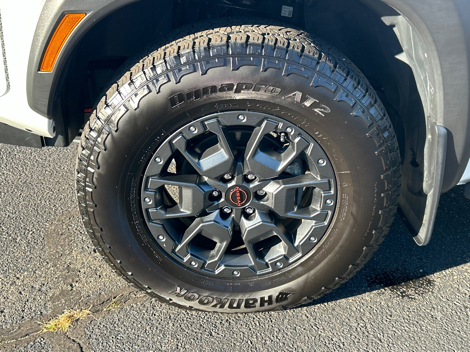 Certified 2024 Nissan Frontier PRO-4X w/ Pro Premium Package AWD/4WD image 8