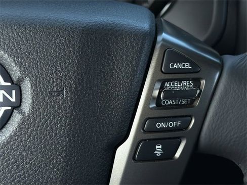 Used 2024 Nissan Titan SV w/ SV Bronze Edition Package image 31