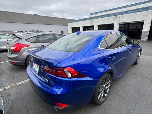 Used 2016 Lexus IS 200t w/ F Sport Package RWD image 5