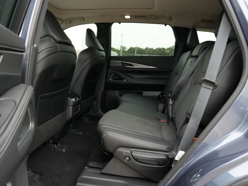 Certified 2026 INFINITI QX60 Luxe w/ Cargo Package AWD/4WD image 19