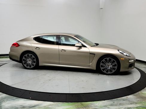 Used 2016 Porsche Panamera Edition w/ Premium Package Plus image 4
