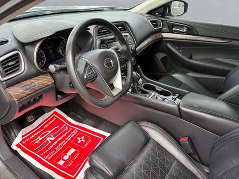 Used 2018 Nissan Maxima Platinum image 13