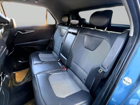 Used 2023 Kia Niro EX Touring FWD image 21