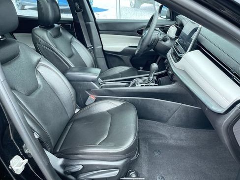 Used 2024 Jeep Compass Limited w/ Sun and Sound Group AWD/4WD image 28