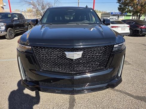 Used 2023 Cadillac Escalade Sport Platinum w/ LPO, ONYX Package image 2