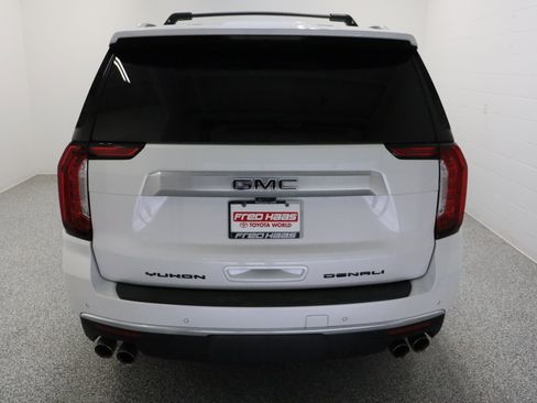 Used 2023 GMC Yukon Denali w/ Advanced Technology Package AWD/4WD image 8