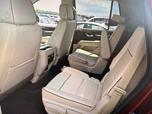 Used 2022 GMC Yukon Denali RWD image 8
