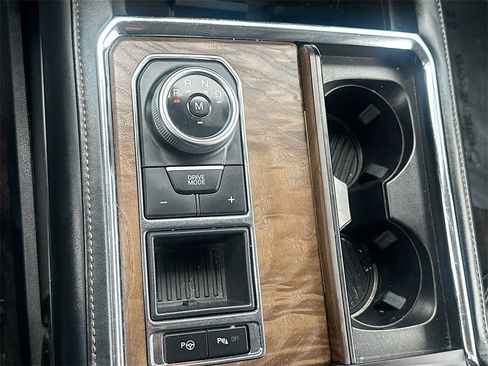 Used 2021 Ford Expedition Max Platinum image 17