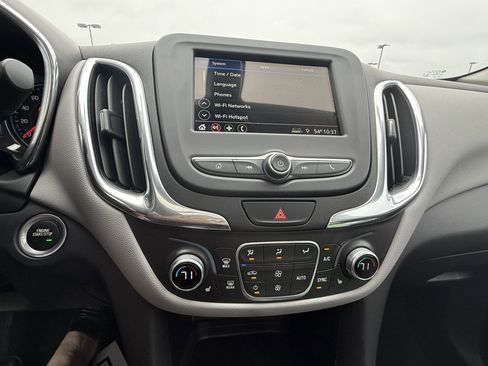 Used 2019 Chevrolet Equinox LT image 14