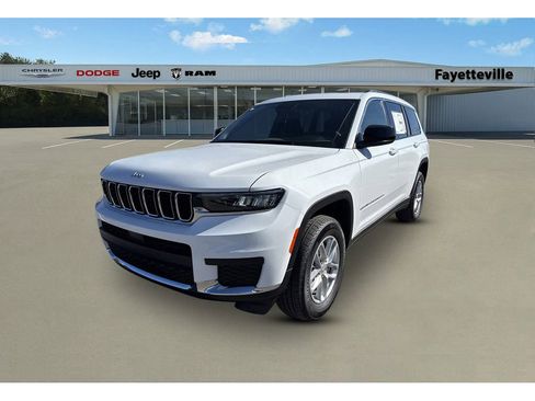 New 2025 Jeep Grand Cherokee L Laredo w/ Trailer Tow Package image 7
