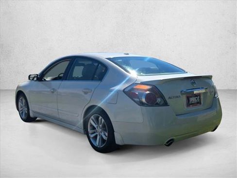 Used 2012 Nissan Altima 3.5 SR w/ Sport Pkg FWD image 13