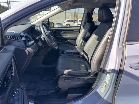 Used 2024 Honda Odyssey Touring image 11