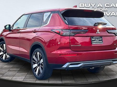 New 2026 Mitsubishi Outlander SE AWD/4WD image 3