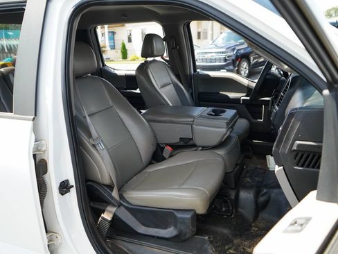 Used 2018 Ford F150 XL w/ Equipment Group 101A Mid AWD/4WD image 13
