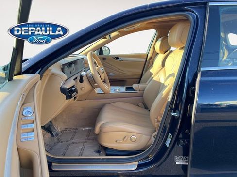 Used 2025 Genesis G80 2.5T Advanced image 11