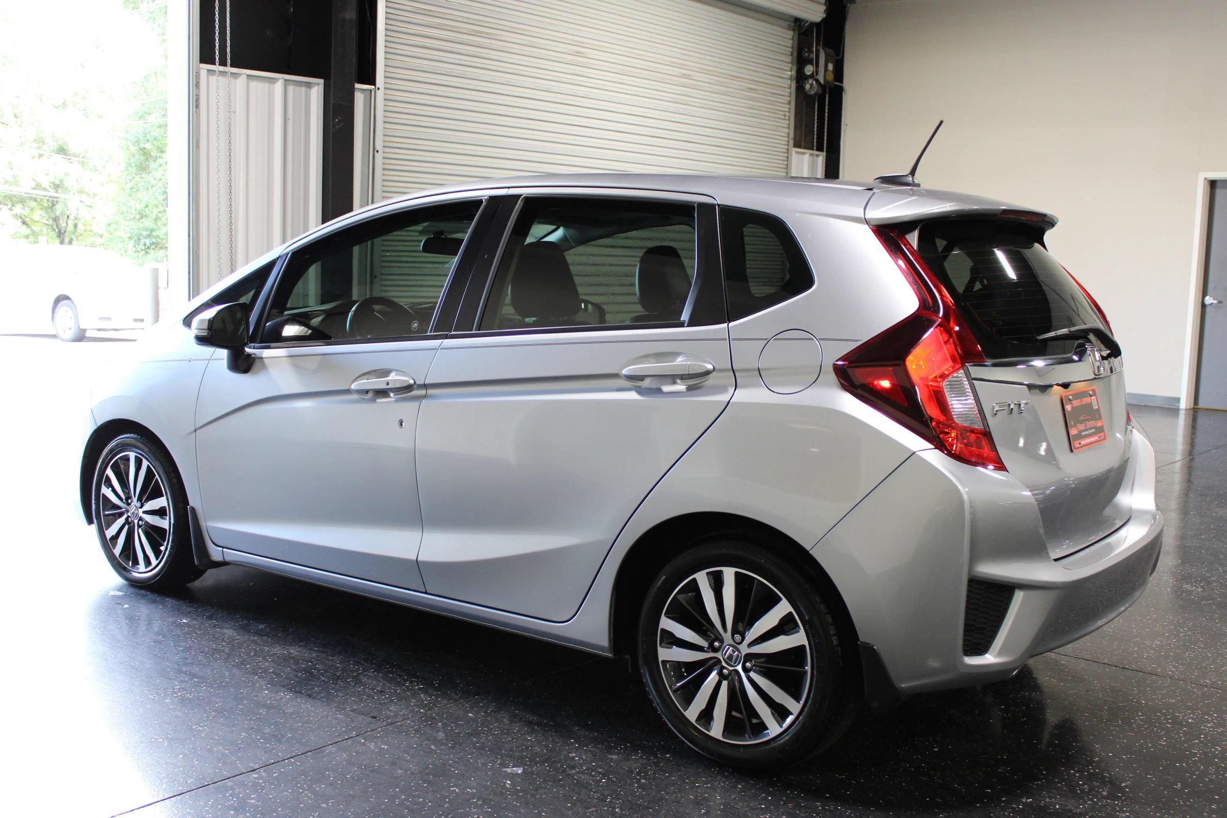 Used 2017 Honda Fit EX-L image 5