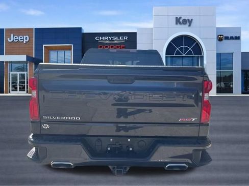 Used 2023 Chevrolet Silverado 1500 RST w/ Convenience Package II image 5