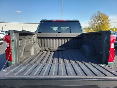 Used 2025 Chevrolet Silverado 1500 LT image 8