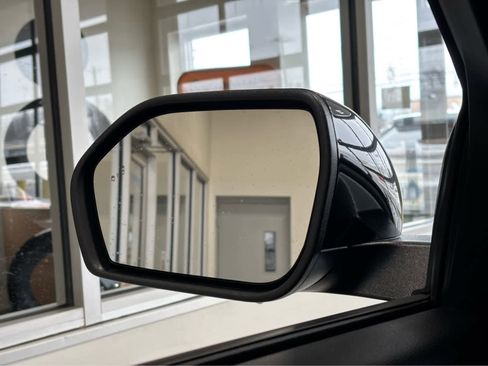 Used 2023 Ford Explorer ST-Line image 11