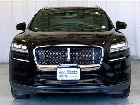 Used 2023 Lincoln Nautilus Reserve w/ Monochromatic Package image 2