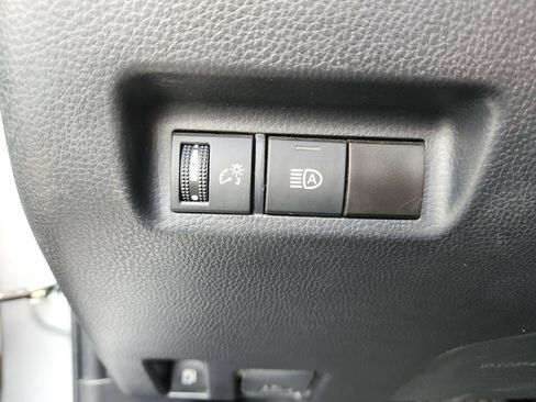 Used 2024 Toyota RAV4 LE AWD/4WD image 26