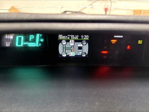 Used 2013 Toyota Prius C Two FWD image 15