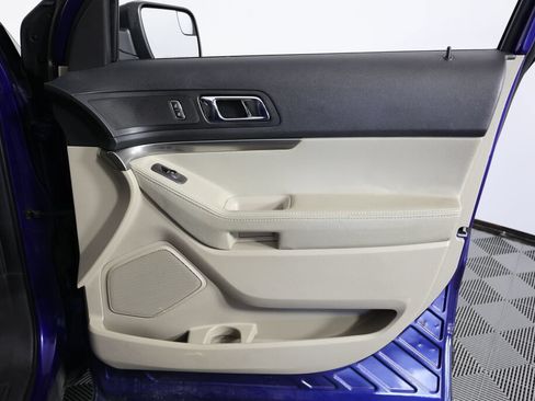 Used 2013 Ford Explorer FWD w/ Class III Trailer Tow Pkg image 25