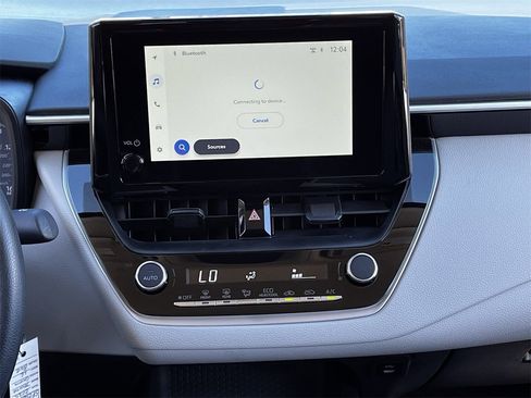 Used 2025 Toyota Corolla LE image 15