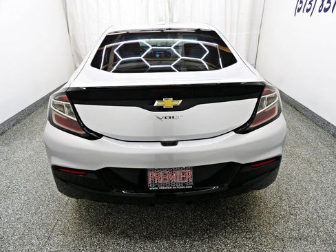 Used 2016 Chevrolet Volt LT w/ Comfort Package image 5