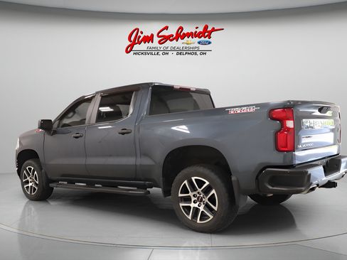 Used 2019 Chevrolet Silverado 1500 Custom Trail Boss w/ Custom Convenience Package AWD/4WD image 3