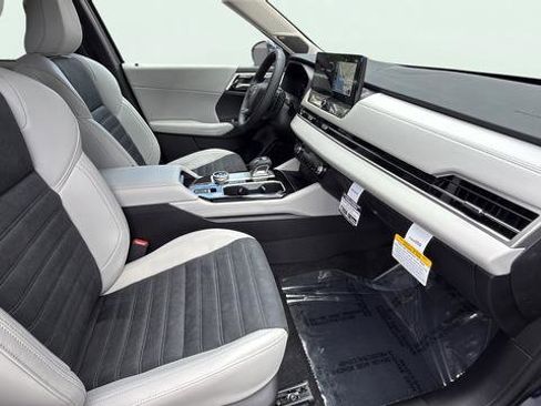New 2026 Mitsubishi Outlander SE image 22