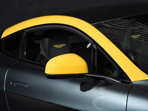 Used 2016 Aston Martin V8 Vantage GT RWD image 23