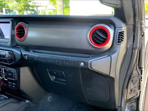 Used 2020 Jeep Wrangler Unlimited Sport AWD/4WD image 15