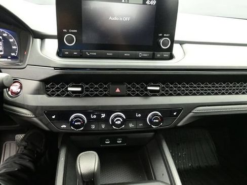 Certified 2025 Honda Accord SE image 12