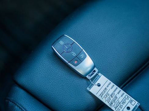 Used 2023 Mercedes-Benz GLB 250 4MATIC image 52