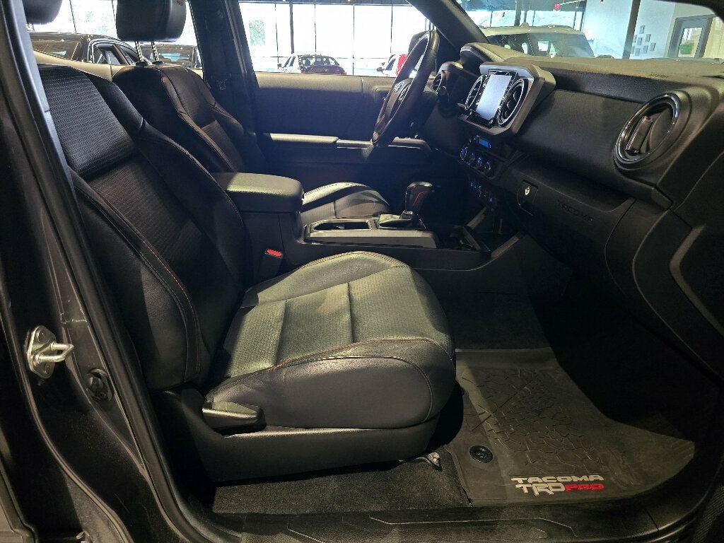 Used 2023 Toyota Tacoma TRD Pro AWD/4WD image 31