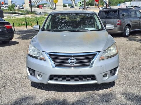 Used 2015 Nissan Sentra SR FWD image 2