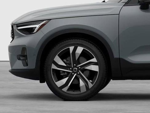 New 2026 Volvo XC40 B5 Ultra w/ Protection Package Premier AWD/4WD image 6