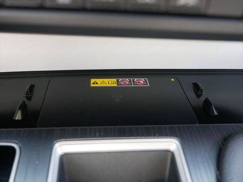 Certified 2026 Toyota Sienna XLE FWD image 22
