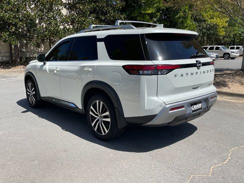 Used 2023 Nissan Pathfinder Platinum w/ Cargo Package FWD image 5