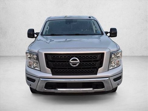 Used 2020 Nissan Titan SV w/ SV Convenience Package AWD/4WD image 2